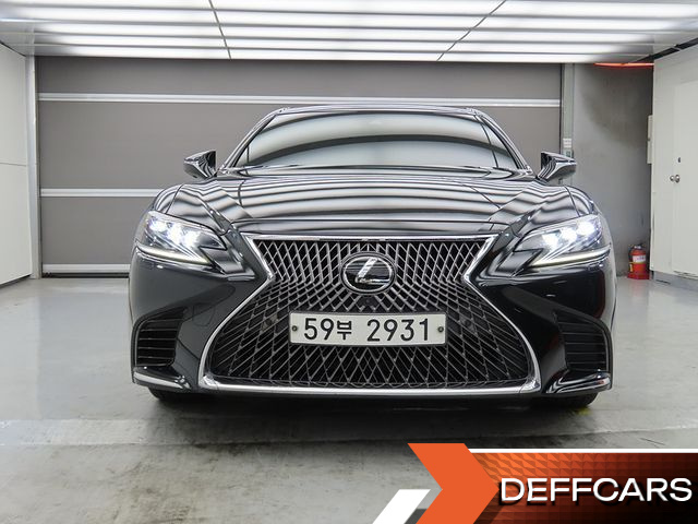 Lexus LS 3.5 Platinum AWD купить на сайте DeffCars