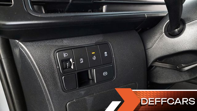 Hyundai STARIA Cargo 3-Seater Modern купить на сайте DeffCars