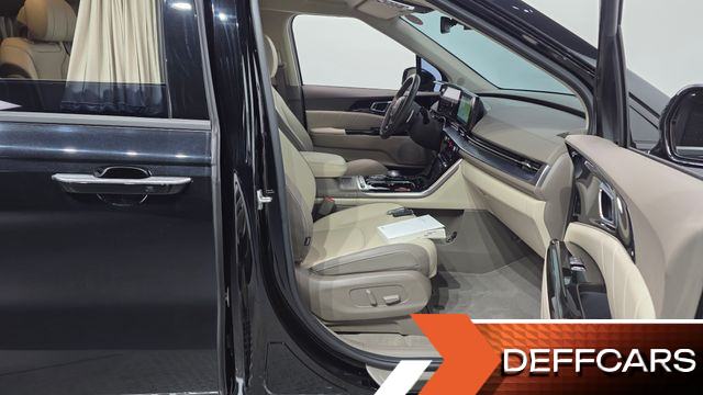 Kia CARNIVAL Gasoline 7-Seater Hi-Limousine Signature купить на сайте DeffCars