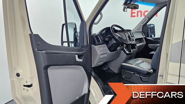 Hyundai SOLATI 15-seater deluxe купить на сайте DeffCars