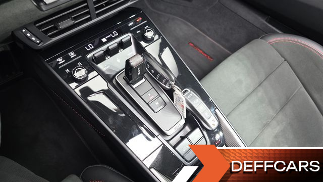Porsche 911 Carrera 4 GTS Cabriolet купить на сайте DeffCars
