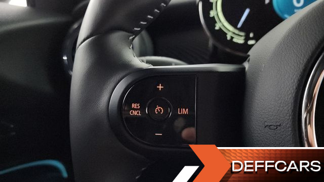 Mini COOPER 5Door Resolute Edition 3rd Gen купить на сайте DeffCars