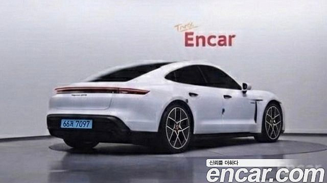 Porsche TAYCAN Base купить на сайте DeffCars