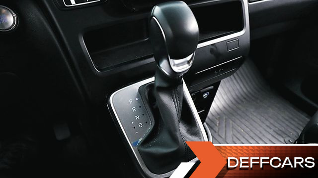 Hyundai STARIA L3.5 Cargo 5-Seater Modern купить на сайте DeffCars