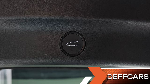 Tesla MODEL Y RWD купить на сайте DeffCars