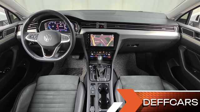 Volkswagen PASSAT 2.0 TDI Premium купить на сайте DeffCars