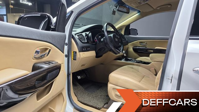 Kia CARNIVAL Gasoline 7-seater Limousine President купить на сайте DeffCars