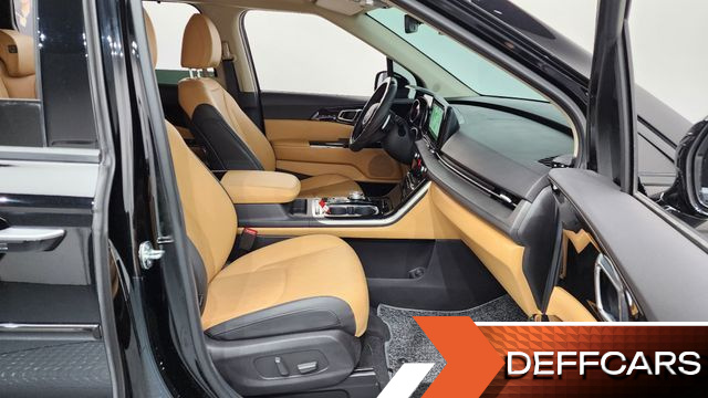 Kia CARNIVAL 9-Seater Noblesse купить на сайте DeffCars