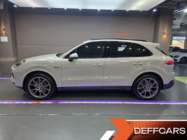 Porsche CAYENNE 3.0 E-HYBRID PLATINUM EDITION купить на сайте DeffCars