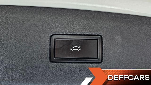 Volkswagen TIGUAN 2.0 TDI Premium купить на сайте DeffCars