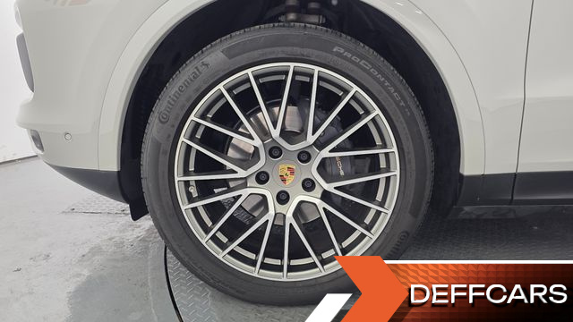 Porsche CAYENNE 3.0 PLATINUM EDITION купить на сайте DeffCars