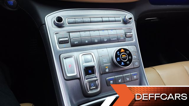 Hyundai SANTAFE Diesel 2.2 4WD Calligraphy купить на сайте DeffCars