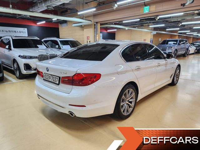 BMW 5-SERIES 520i Luxury купить на сайте DeffCars