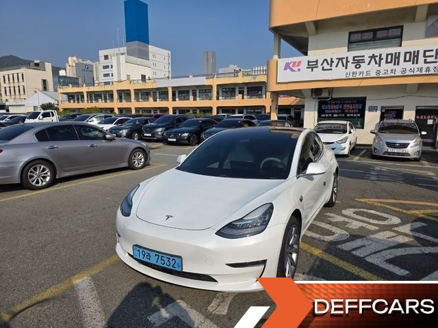 Tesla MODEL 3 Long Range AWD купить на сайте DeffCars