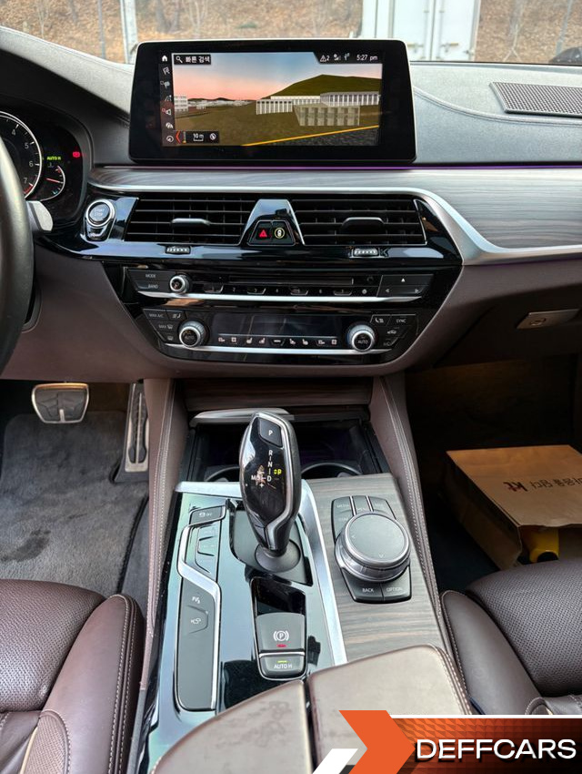 BMW 5-SERIES 530i xDrive M Sport Package Plus купить на сайте DeffCars