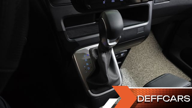 Hyundai STARIA L3.5 Cargo 3-Seater Modern купить на сайте DeffCars