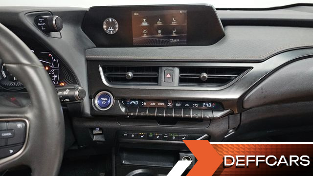 Lexus UX 2.0 2WD купить на сайте DeffCars