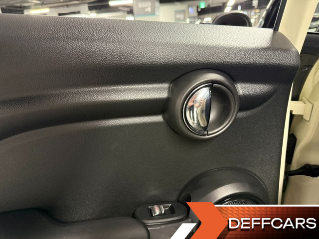 Mini COOPER 5Door Standard 3rd купить на сайте DeffCars