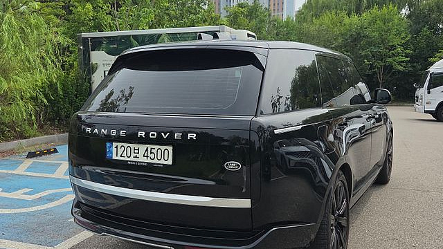 Land Rover RANGE ROVER P530 Autobiography Long Wheel Base купить на сайте DeffCars