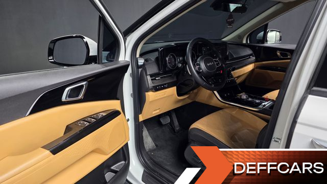 Kia CARNIVAL 9-Seater Noblesse купить на сайте DeffCars