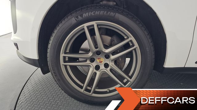 Porsche MACAN 2.0 95B купить на сайте DeffCars