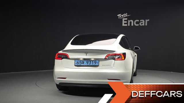 Tesla MODEL 3 Long Range AWD купить на сайте DeffCars