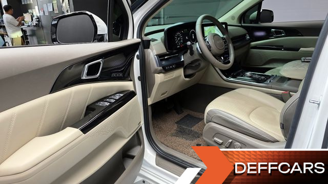 Kia CARNIVAL Gasoline 9-Seater Hi-Limousine Signature купить на сайте DeffCars