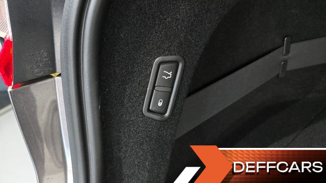 Maserati LEVANTE 3.0 AWD Sport купить на сайте DeffCars