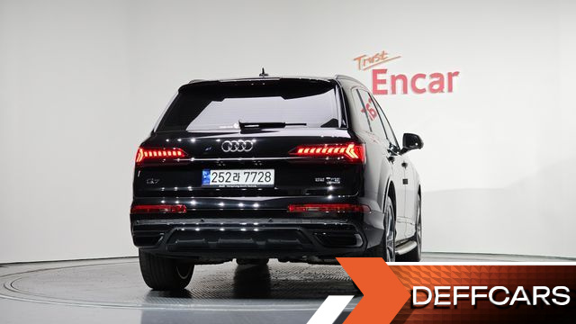 Audi Q7 55 TFSI Quattro Premium купить на сайте DeffCars