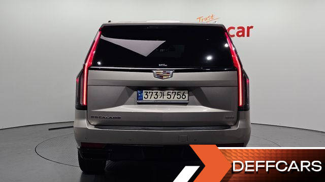 Cadillac ESCALADE 6.2 ESV ESV Sports Platinum купить на сайте DeffCars