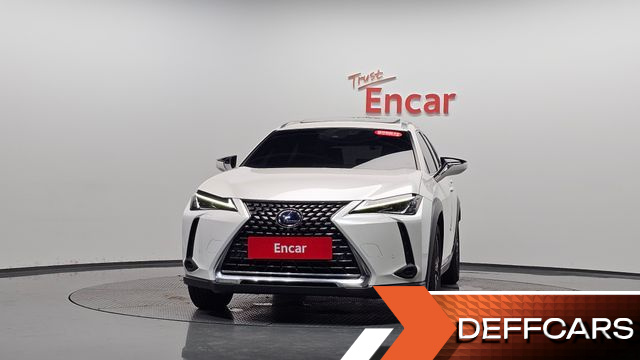Lexus UX 2.0 2WD купить на сайте DeffCars