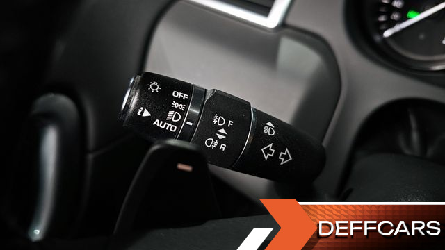 Land Rover DISCOVERY SPORT 2.0 TD4 HSE Luxury купить на сайте DeffCars