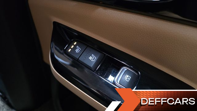 Kia CARNIVAL Gasoline 9-Seater Signature купить на сайте DeffCars