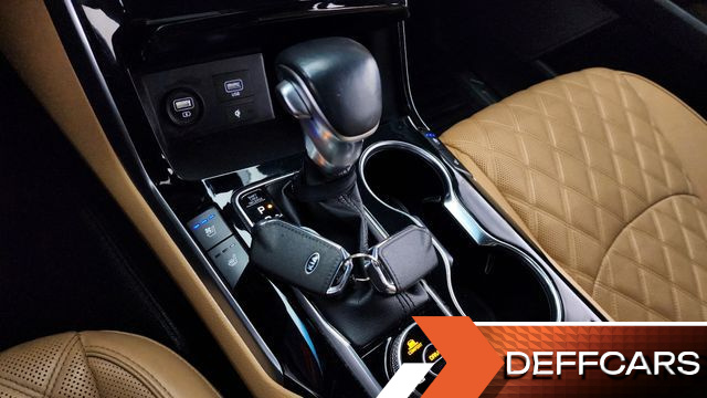 Kia MOHAVE Diesel 3.0 4WD 6-Seater Masters купить на сайте DeffCars