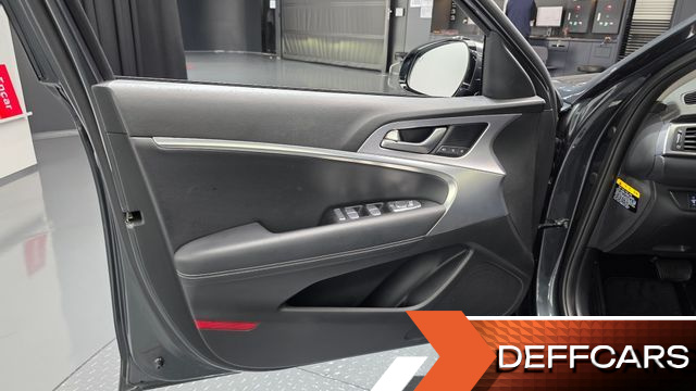 Genesis G70 2.0T Elite купить на сайте DeffCars