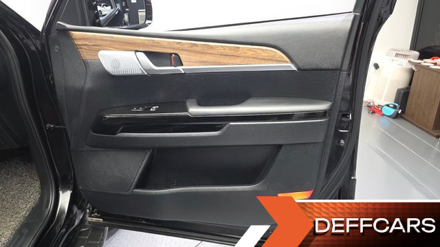 Kia MOHAVE Diesel 3.0 4WD 5-Seater Platinum купить на сайте DeffCars