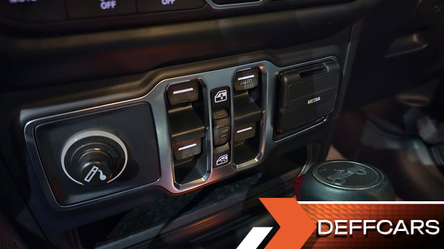 Jeep WRANGLER 2.0 Overland 4Door купить на сайте DeffCars