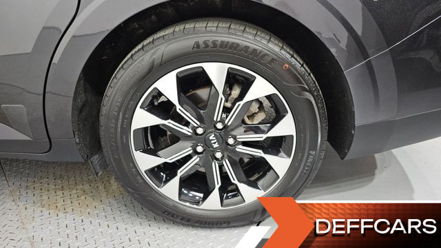 Kia CARNIVAL Gasoline 9-Seater Signature купить на сайте DeffCars