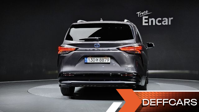 Toyota SIENNA 2.5 Hybrid 2WD купить на сайте DeffCars