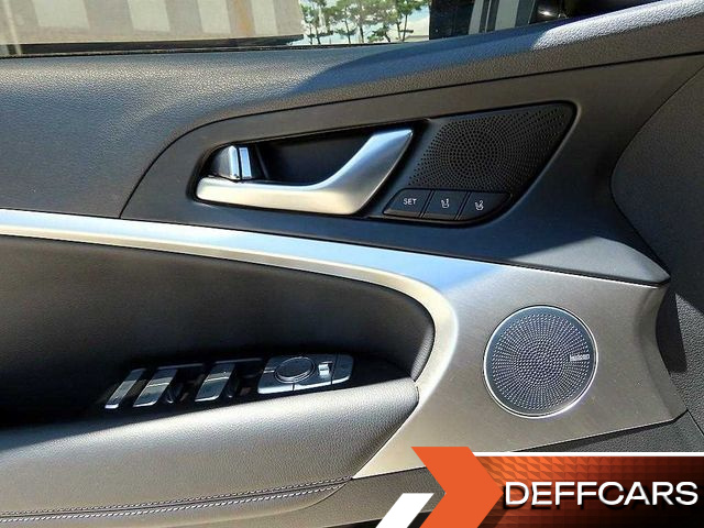 Genesis G70 Gasoline 2.0T 2WD купить на сайте DeffCars