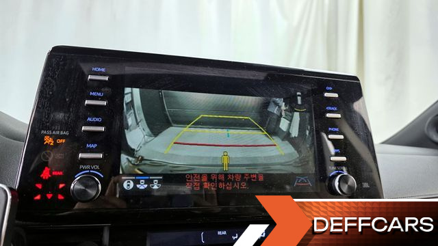 Toyota SIENNA 2.5 Hybrid 2WD купить на сайте DeffCars