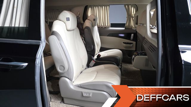 Kia CARNIVAL Gasoline 9-Seater Hi-Limousine Signature купить на сайте DeffCars