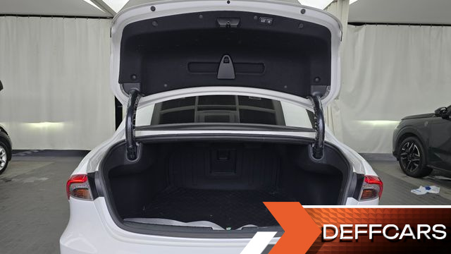Hyundai GRANDEUR 3.3 Le Blanc купить на сайте DeffCars