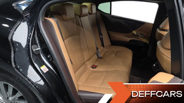 Lexus ES Luxury Plus купить на сайте DeffCars