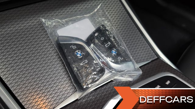 BMW 3-SERIES 320i M Sport купить на сайте DeffCars