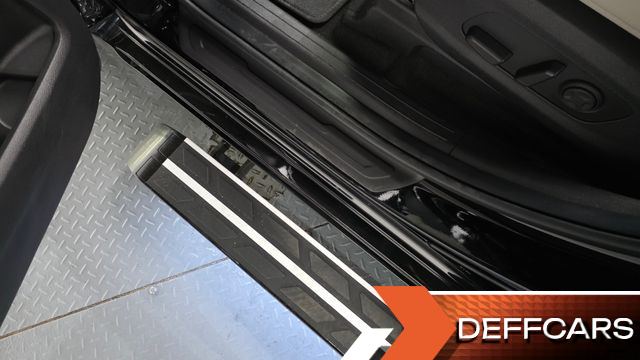 Kia CARNIVAL Gasoline 7-Seater Signature купить на сайте DeffCars