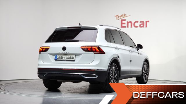 Volkswagen TIGUAN 2.0 TDI Premium купить на сайте DeffCars