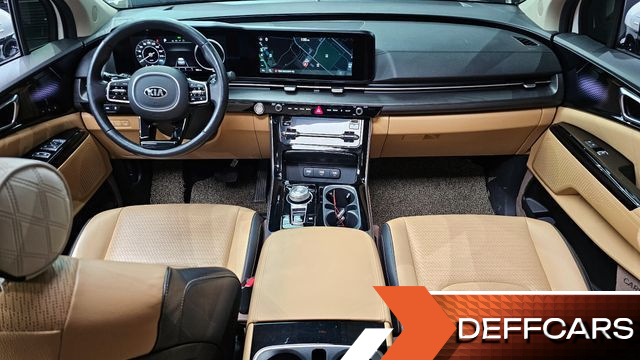 Kia CARNIVAL 9-Seater Signature купить на сайте DeffCars