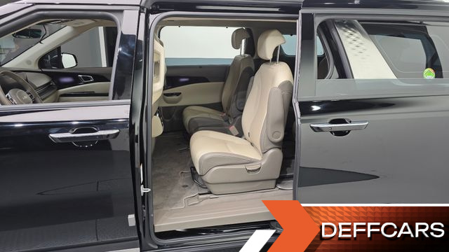 Kia CARNIVAL Gasoline 9-Seater Signature купить на сайте DeffCars