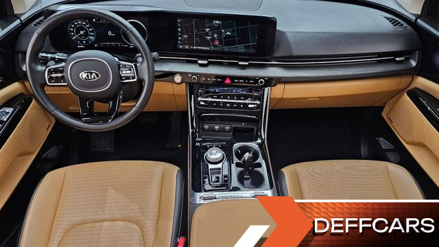 Kia CARNIVAL Gasoline 9-Seater Signature купить на сайте DeffCars